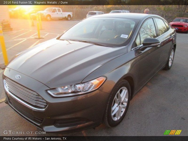 Magnetic Metallic / Dune 2016 Ford Fusion SE