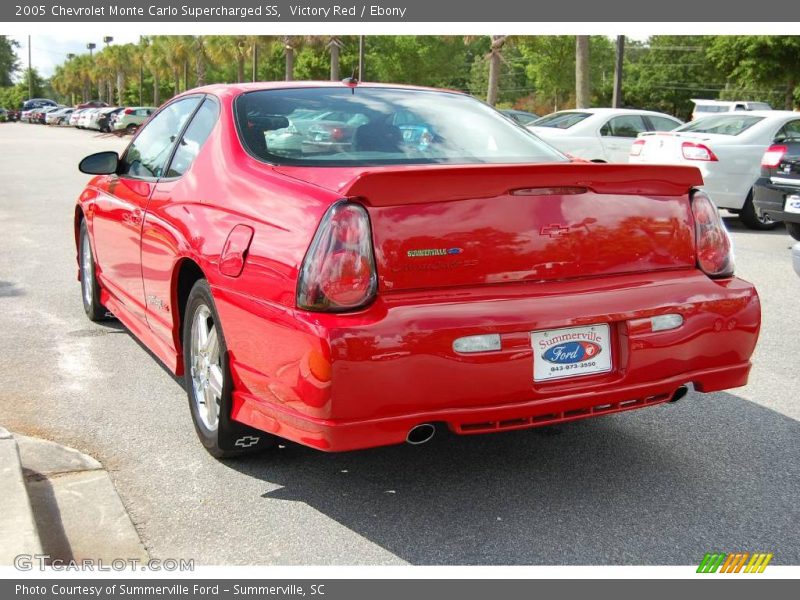 Victory Red / Ebony 2005 Chevrolet Monte Carlo Supercharged SS