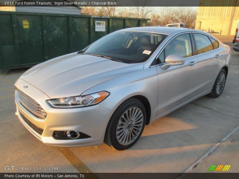Ingot Silver Metallic / Charcoal Black 2016 Ford Fusion Titanium
