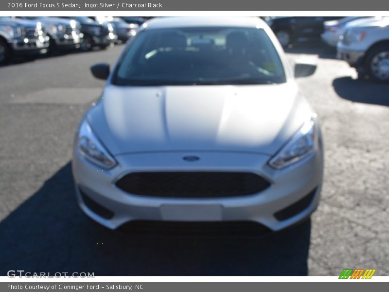 Ingot Silver / Charcoal Black 2016 Ford Focus S Sedan