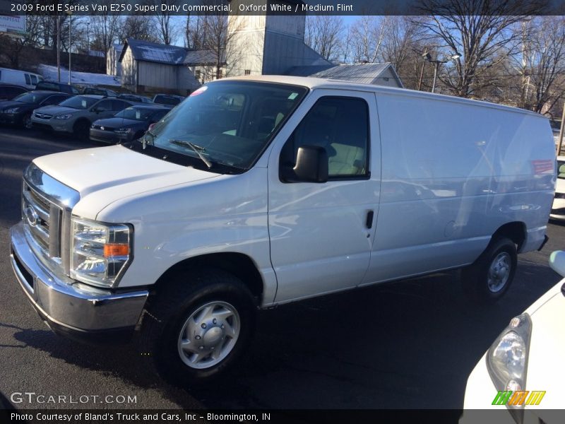 Oxford White / Medium Flint 2009 Ford E Series Van E250 Super Duty Commercial
