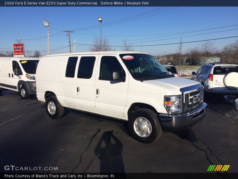 Oxford White / Medium Flint 2009 Ford E Series Van E250 Super Duty Commercial