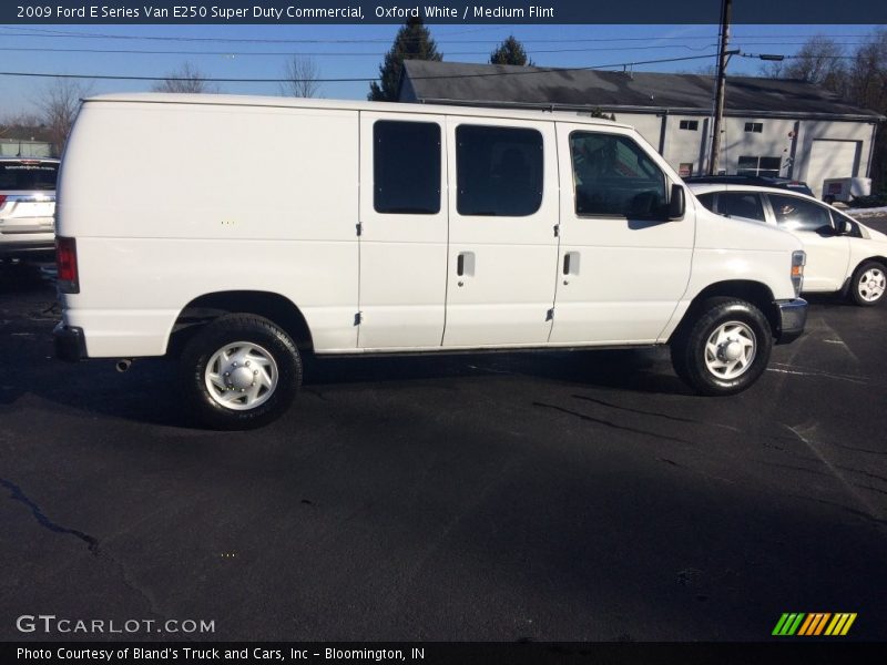 Oxford White / Medium Flint 2009 Ford E Series Van E250 Super Duty Commercial