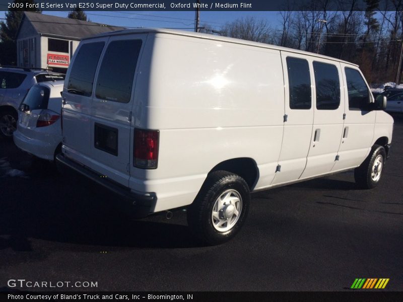 Oxford White / Medium Flint 2009 Ford E Series Van E250 Super Duty Commercial