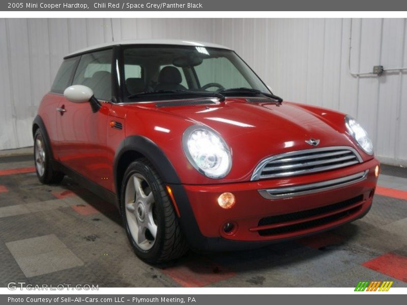 Chili Red / Space Grey/Panther Black 2005 Mini Cooper Hardtop