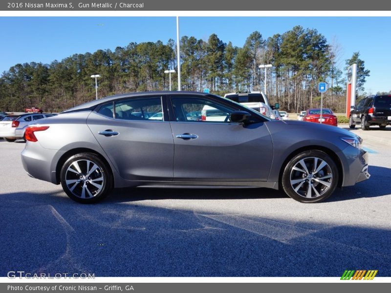 Gun Metallic / Charcoal 2016 Nissan Maxima S