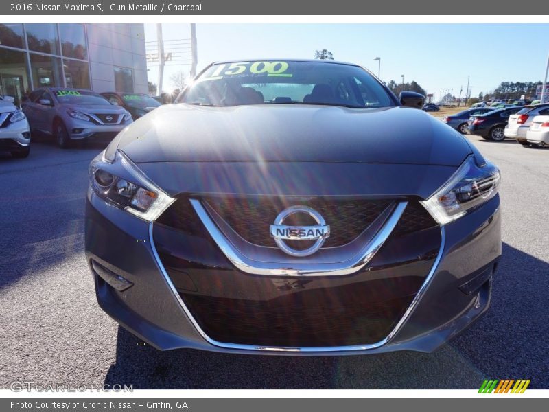 Gun Metallic / Charcoal 2016 Nissan Maxima S