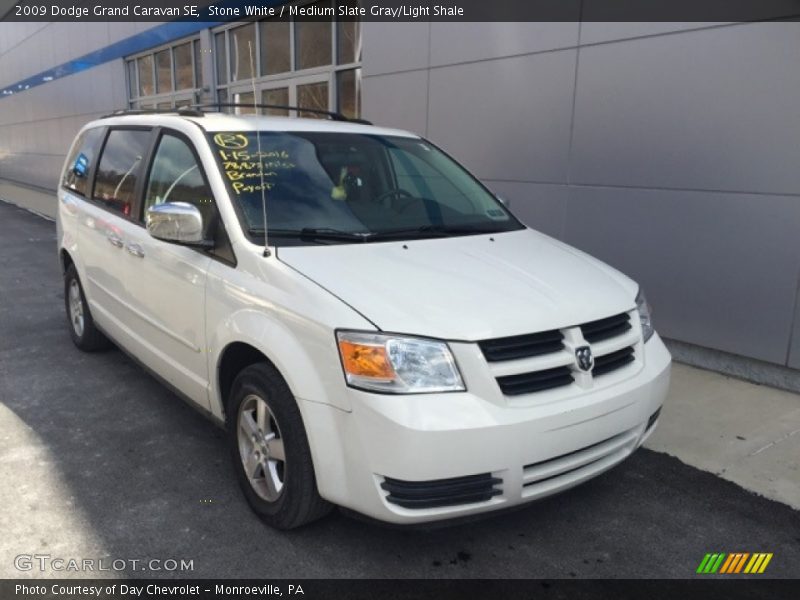 Stone White / Medium Slate Gray/Light Shale 2009 Dodge Grand Caravan SE