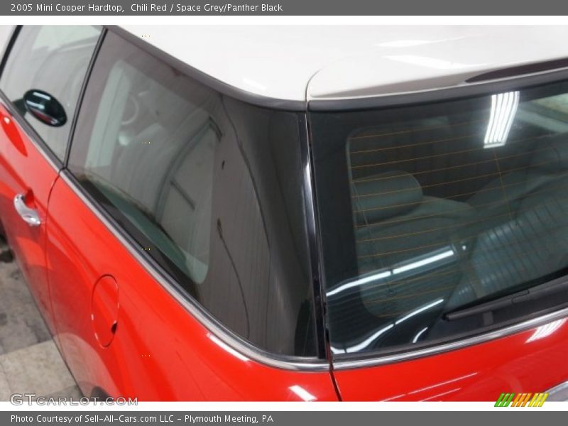 Chili Red / Space Grey/Panther Black 2005 Mini Cooper Hardtop