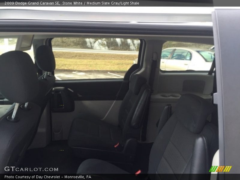 Stone White / Medium Slate Gray/Light Shale 2009 Dodge Grand Caravan SE