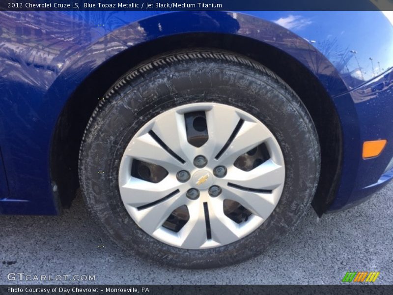 Blue Topaz Metallic / Jet Black/Medium Titanium 2012 Chevrolet Cruze LS