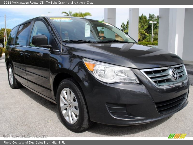 Twilight Gray Metallic / Aero Gray 2012 Volkswagen Routan SE