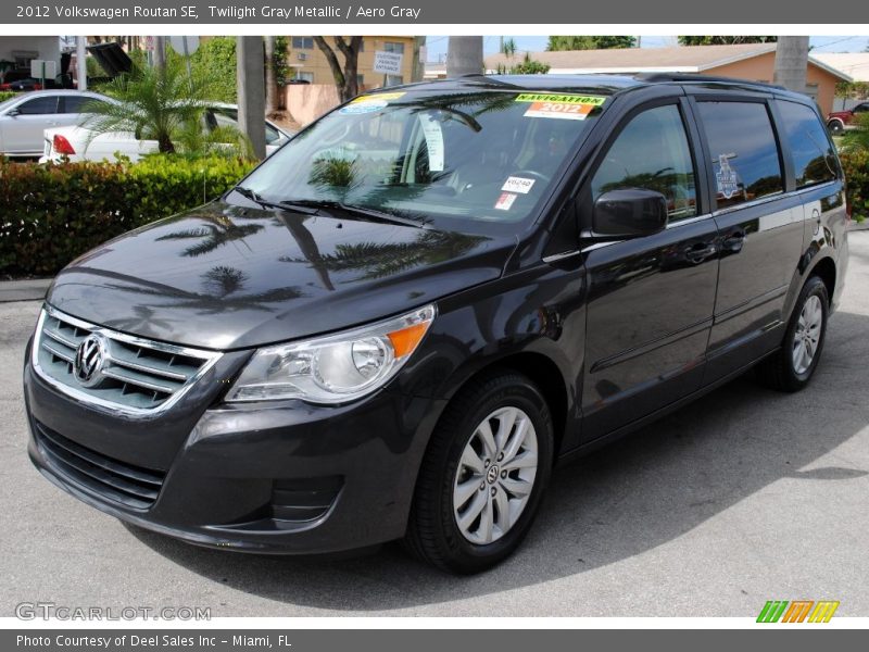 Twilight Gray Metallic / Aero Gray 2012 Volkswagen Routan SE