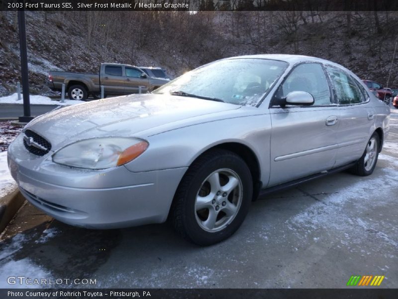 Silver Frost Metallic / Medium Graphite 2003 Ford Taurus SES