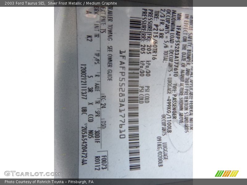 Silver Frost Metallic / Medium Graphite 2003 Ford Taurus SES