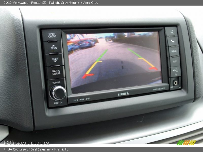 Twilight Gray Metallic / Aero Gray 2012 Volkswagen Routan SE