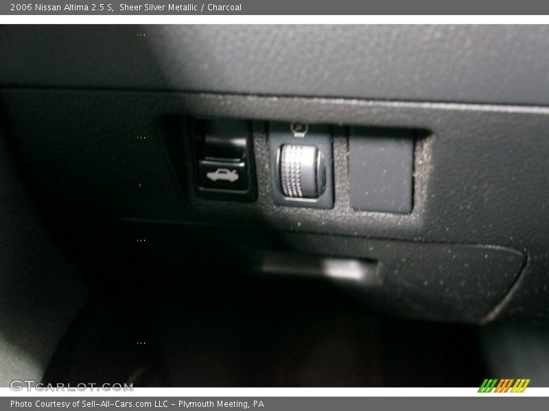 Sheer Silver Metallic / Charcoal 2006 Nissan Altima 2.5 S