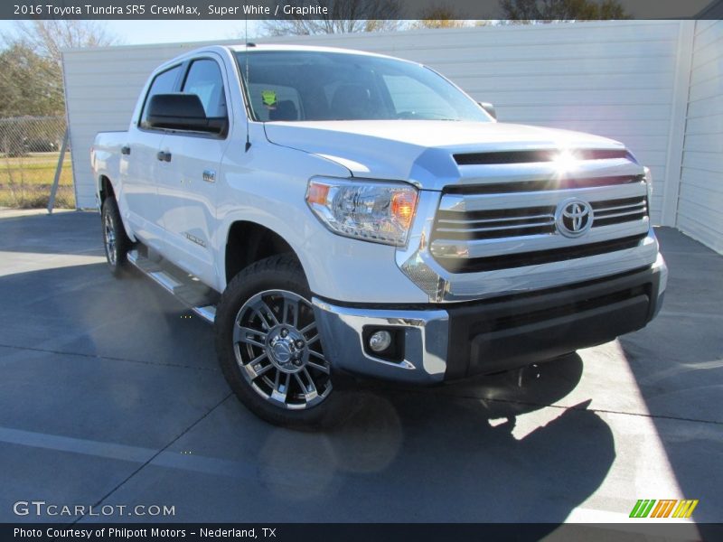 Super White / Graphite 2016 Toyota Tundra SR5 CrewMax