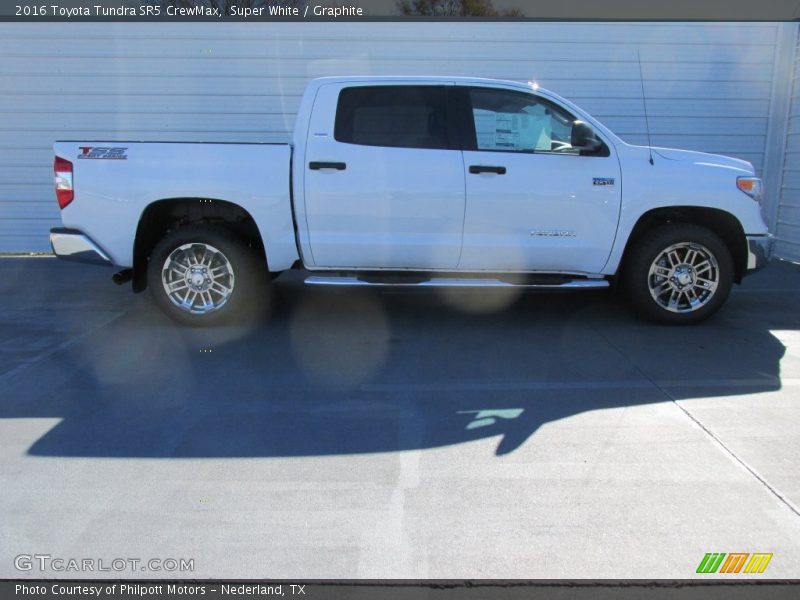 Super White / Graphite 2016 Toyota Tundra SR5 CrewMax