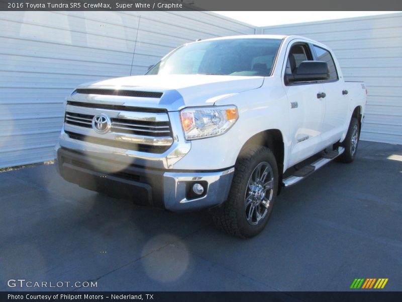 Super White / Graphite 2016 Toyota Tundra SR5 CrewMax