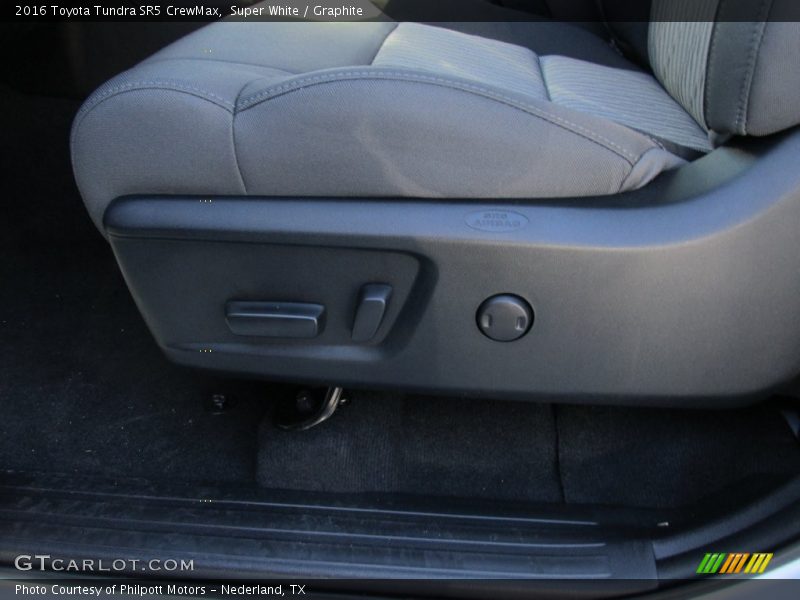 Super White / Graphite 2016 Toyota Tundra SR5 CrewMax