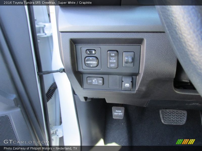 Super White / Graphite 2016 Toyota Tundra SR5 CrewMax