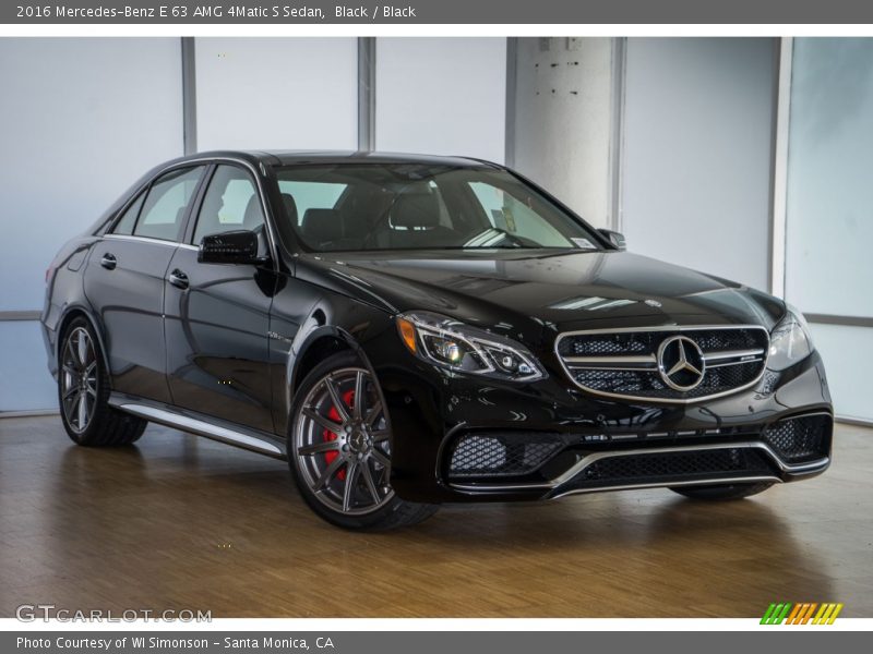 Front 3/4 View of 2016 E 63 AMG 4Matic S Sedan