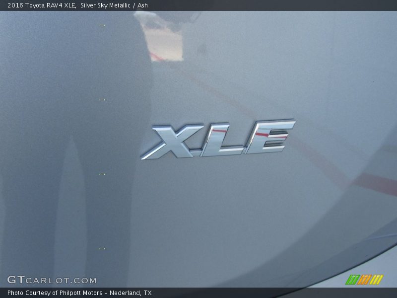Silver Sky Metallic / Ash 2016 Toyota RAV4 XLE