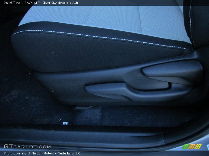 Silver Sky Metallic / Ash 2016 Toyota RAV4 XLE