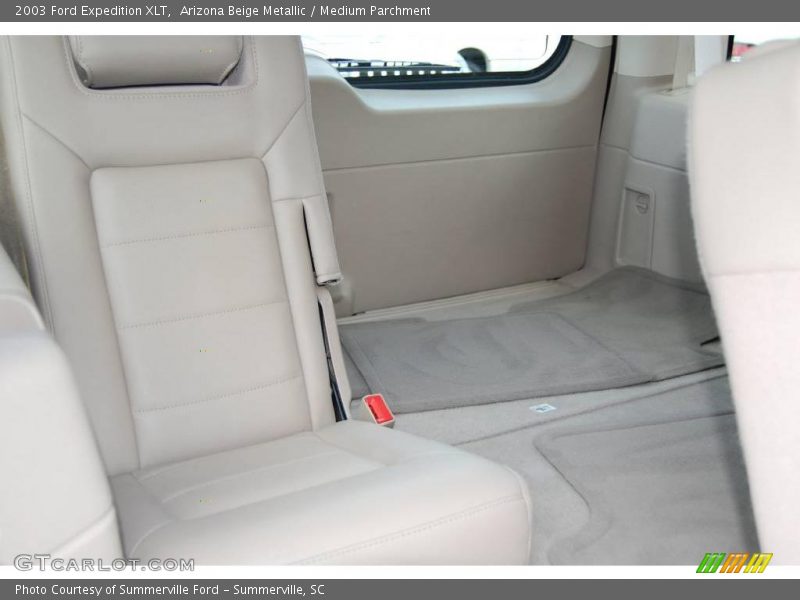 Arizona Beige Metallic / Medium Parchment 2003 Ford Expedition XLT