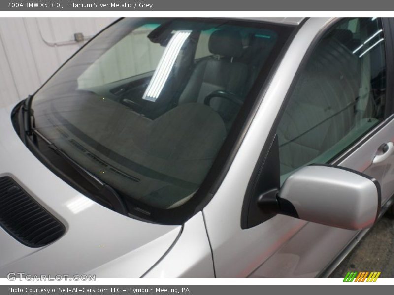Titanium Silver Metallic / Grey 2004 BMW X5 3.0i