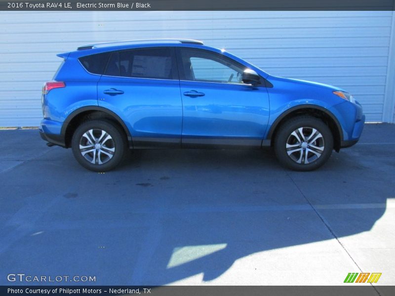 Electric Storm Blue / Black 2016 Toyota RAV4 LE