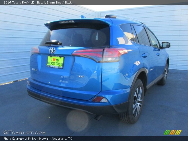 Electric Storm Blue / Black 2016 Toyota RAV4 LE