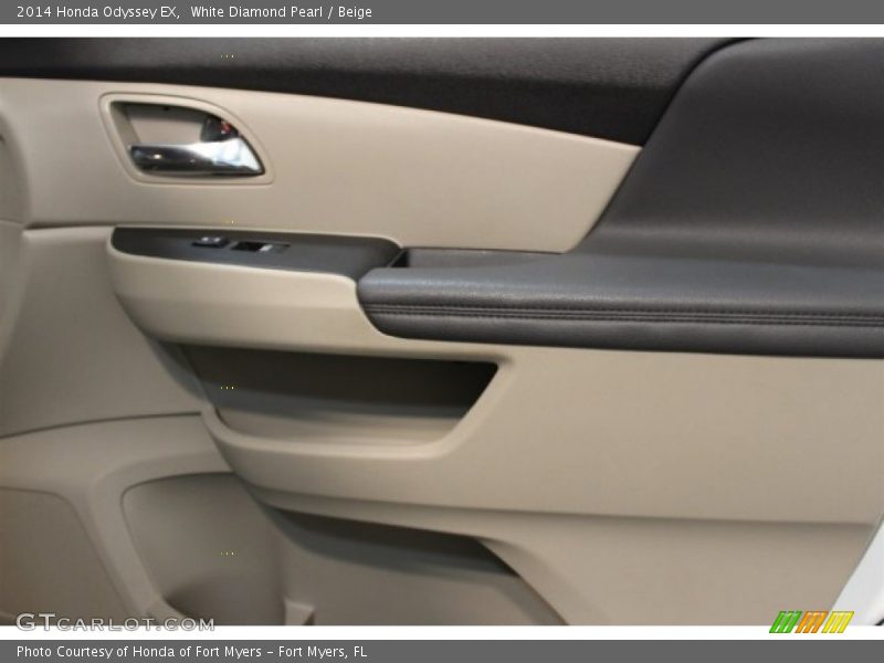 White Diamond Pearl / Beige 2014 Honda Odyssey EX