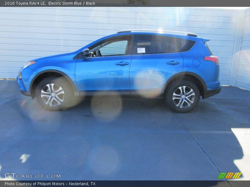 Electric Storm Blue / Black 2016 Toyota RAV4 LE