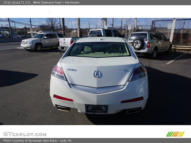 White Diamond Pearl / Parchment 2010 Acura TL 3.5