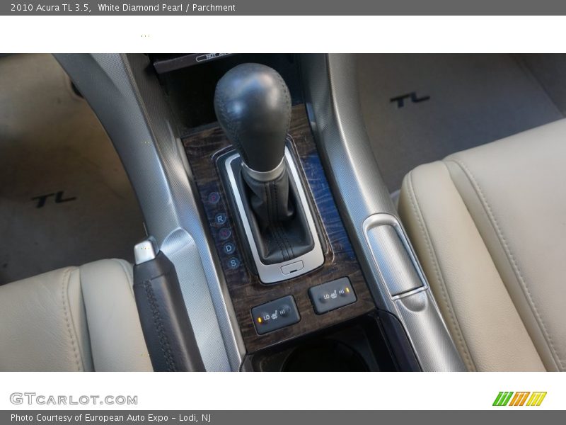 White Diamond Pearl / Parchment 2010 Acura TL 3.5