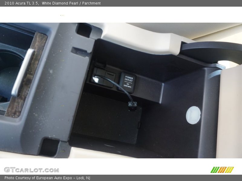 White Diamond Pearl / Parchment 2010 Acura TL 3.5