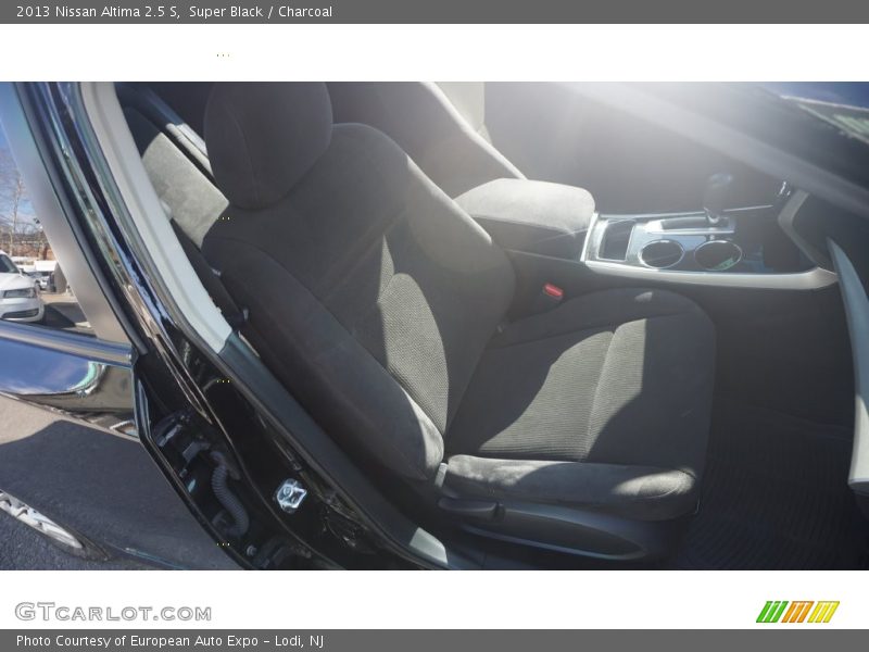Super Black / Charcoal 2013 Nissan Altima 2.5 S