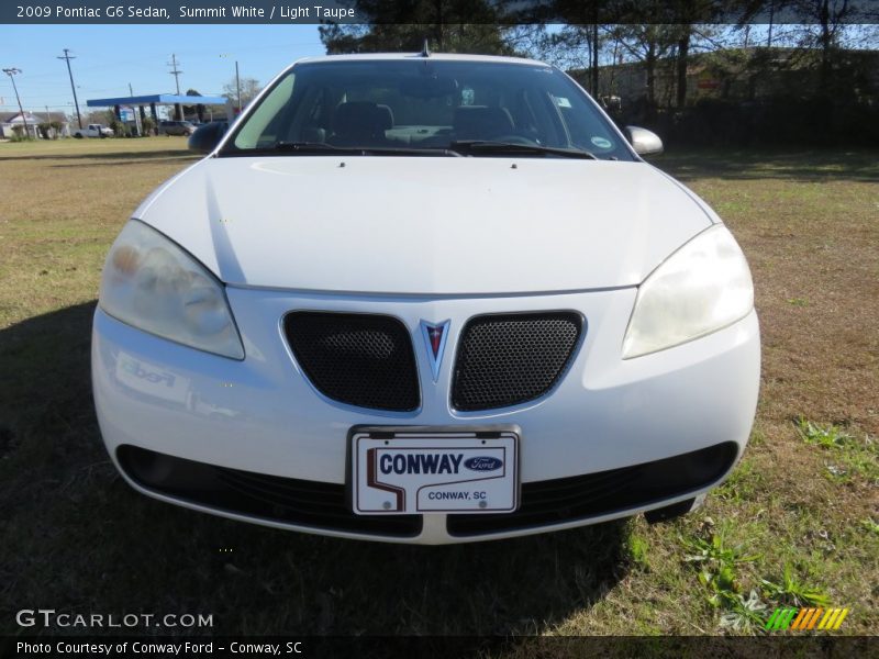 Summit White / Light Taupe 2009 Pontiac G6 Sedan