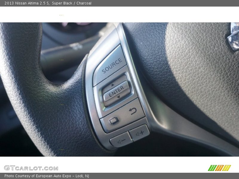 Super Black / Charcoal 2013 Nissan Altima 2.5 S
