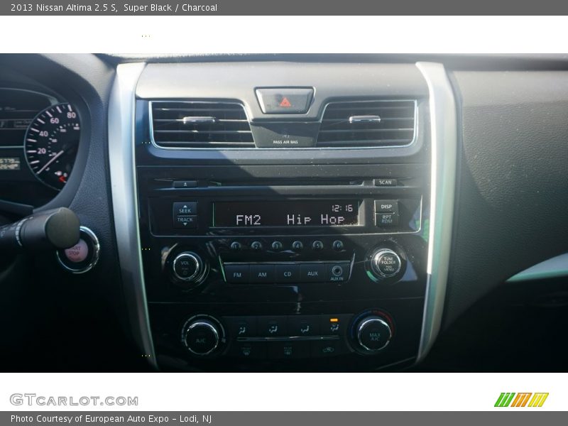 Super Black / Charcoal 2013 Nissan Altima 2.5 S
