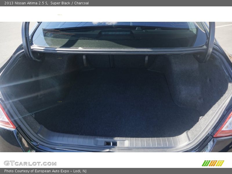 Super Black / Charcoal 2013 Nissan Altima 2.5 S