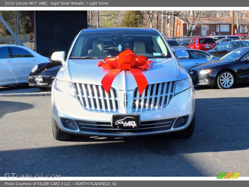 Ingot Silver Metallic / Light Stone 2010 Lincoln MKT AWD