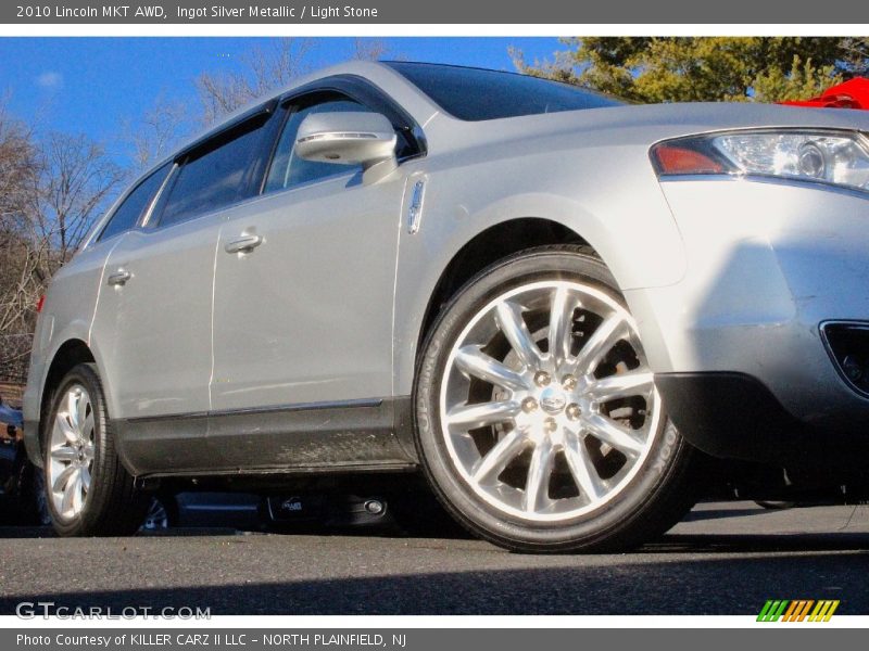 Ingot Silver Metallic / Light Stone 2010 Lincoln MKT AWD