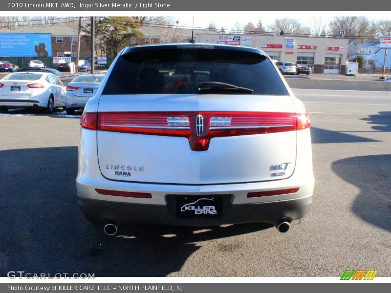 Ingot Silver Metallic / Light Stone 2010 Lincoln MKT AWD