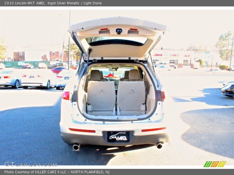 Ingot Silver Metallic / Light Stone 2010 Lincoln MKT AWD