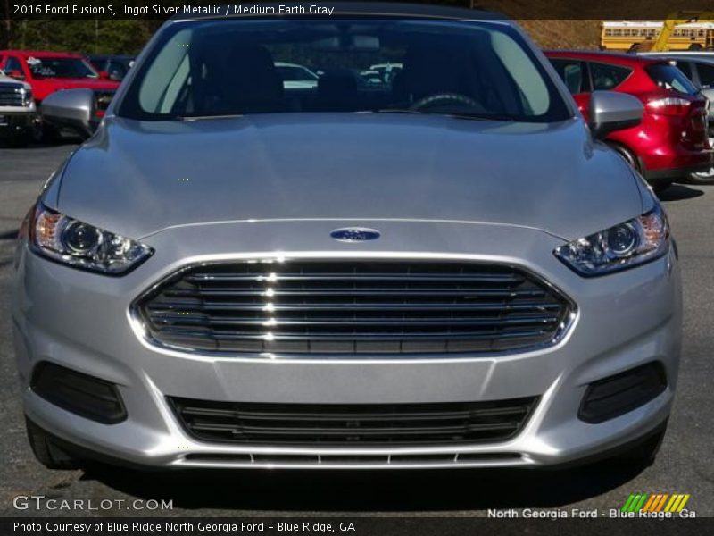Ingot Silver Metallic / Medium Earth Gray 2016 Ford Fusion S