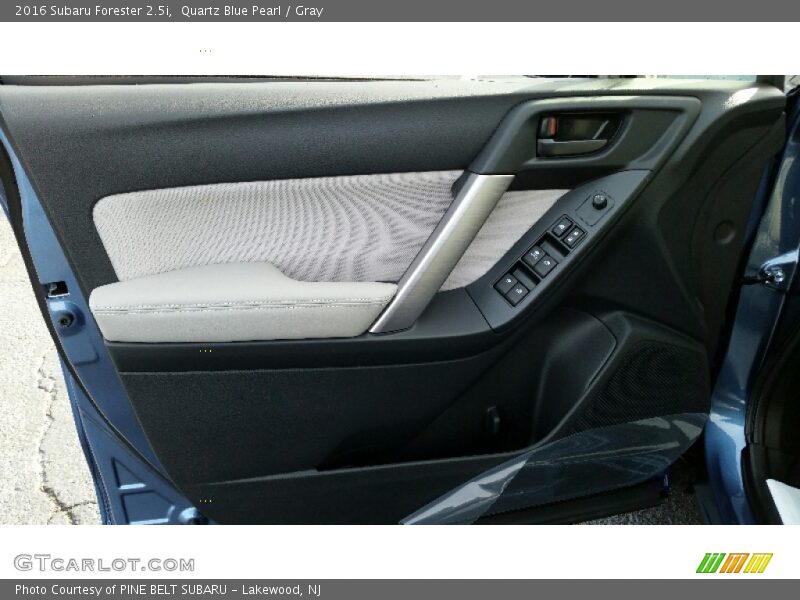 Quartz Blue Pearl / Gray 2016 Subaru Forester 2.5i