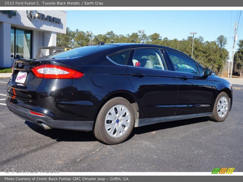 Tuxedo Black Metallic / Earth Gray 2013 Ford Fusion S